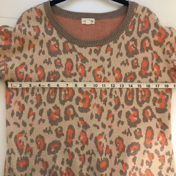 Maison Jules Pullover Sweater Tan with Orange Leopard Print - Picture 3 of 7